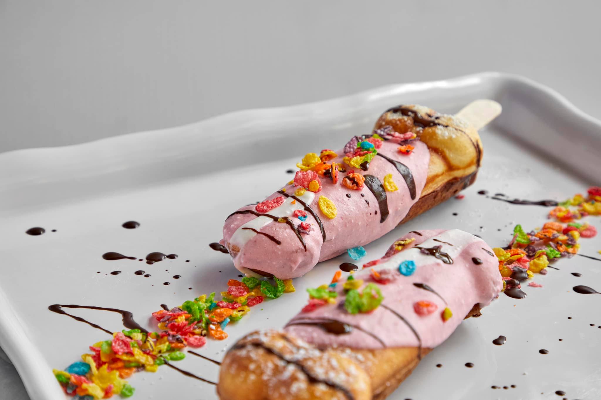 Willies 'n Waffles reviews, photos Northalsted Chicago GayCities