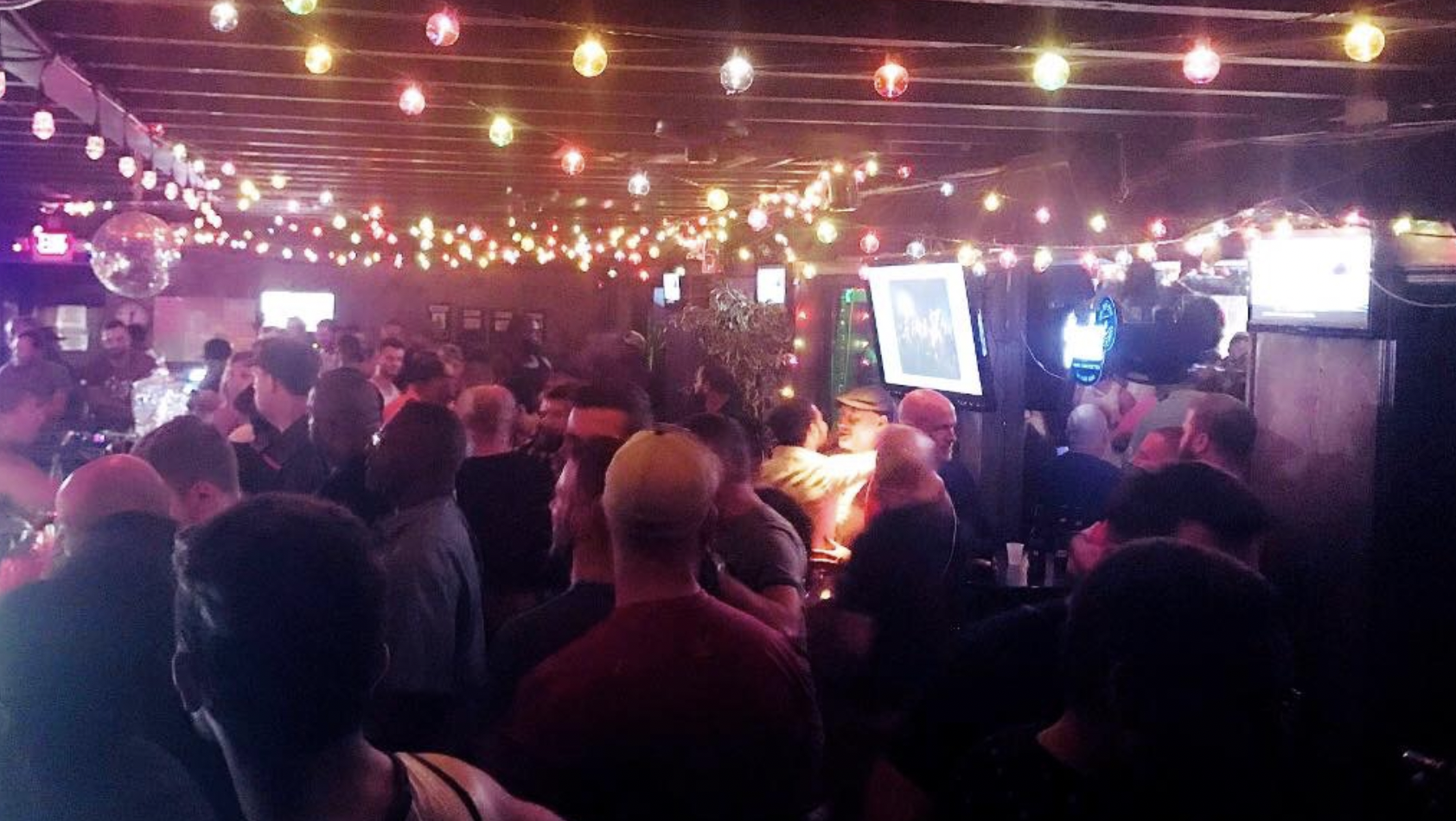 Menjo's reviews, photos Highland Park Detroit GayCities Detroit