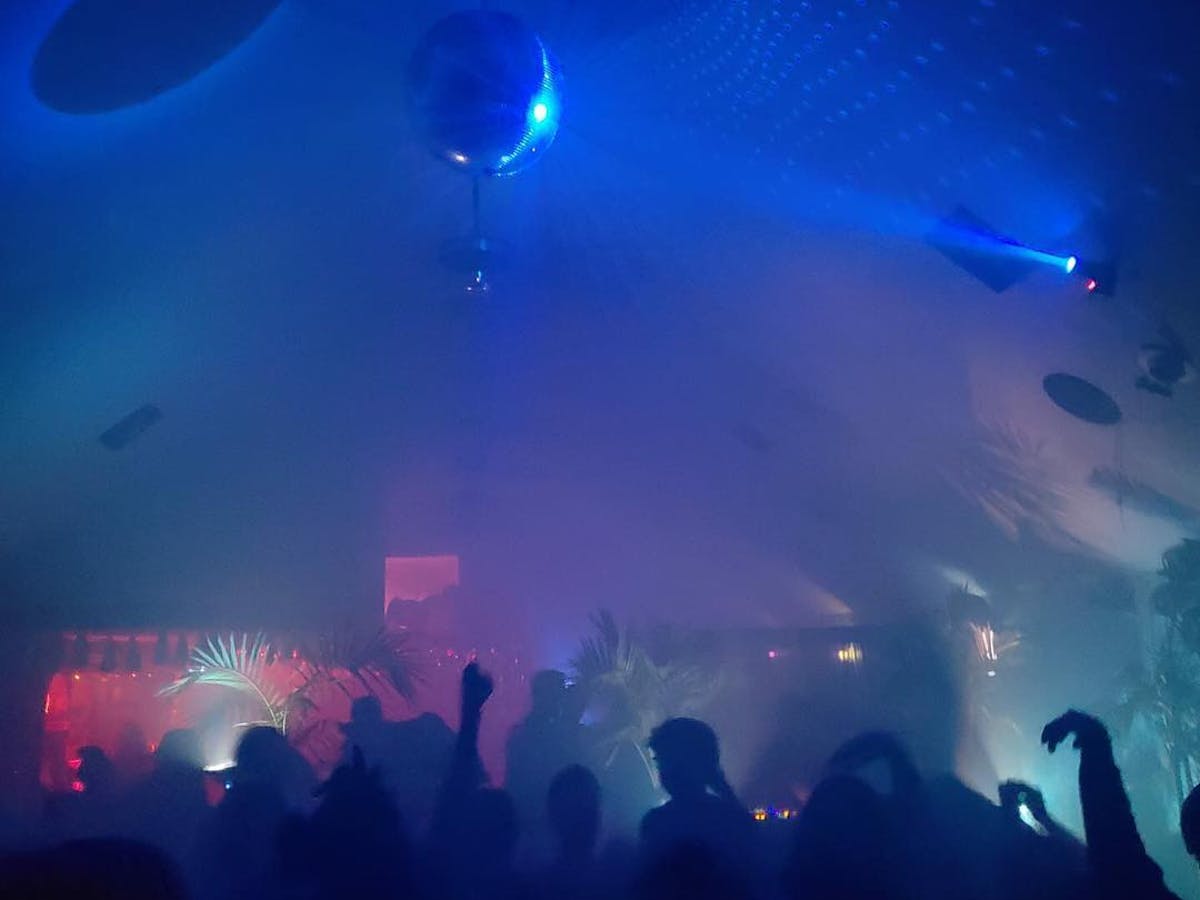 Poor Boys Bar Reviews Photos New Orleans GayCities New Orleans poor-boys-bar-reviews-photos-new-orleans-gaycities-new-orleans