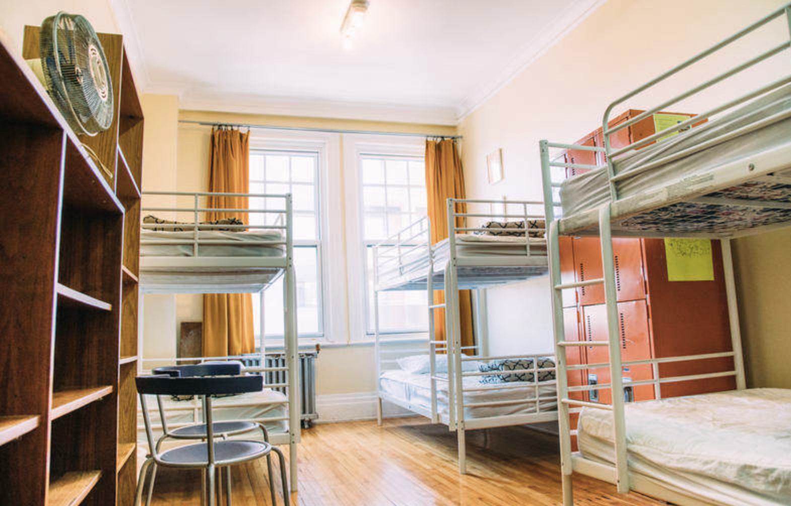 Auberge De Jeunesse Alexandrie reviews, photos The Village/Le Village Montreal GayCities