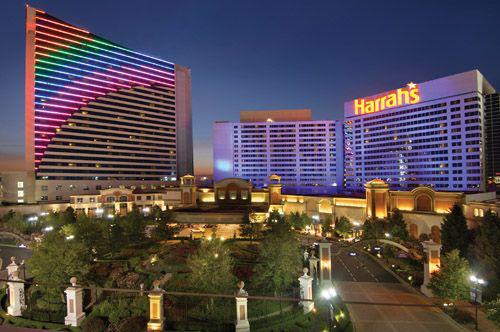 hotel near harrah resort casino california