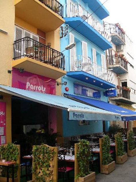 Photo of Parrots Restaurant