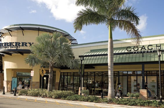 Sawgrass Mills Outlet: Shopping in Miami